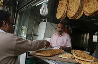 با هرگونه افزایش قیمت خودسرانه نان برخورد می شود