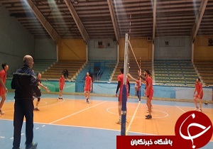 صف آرایی والیبالیست&zwnj;های قزوینی برابر نماینده تهران