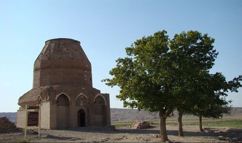 دستگیری حفاران غیر مجاز در بقعه تاریخی شهرستان جوین خراسان رضوی