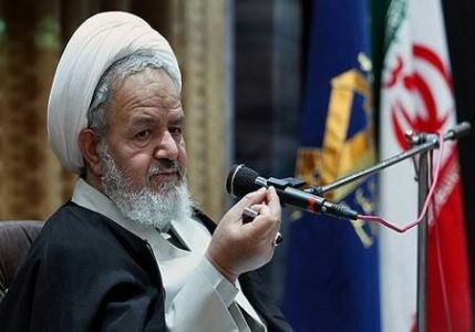 اشتباه گرفتن دشمن ،خطر اصلی برای علما و جهان اسلام