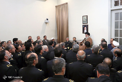 دیدار علیرضا کریمی کشتی‌گیر سرافراز با رهبر معظم انقلاب