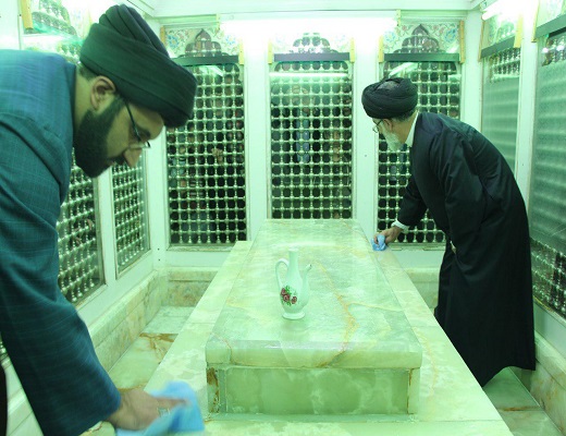 آیین غبارروبی ضریح مطهر حضرت امام زاده سید جعفر محمد(ع) یزد+ تصویر