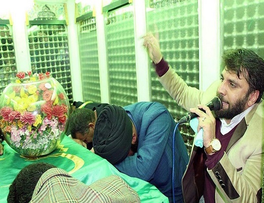 آیین غبارروبی ضریح مطهر حضرت امام زاده سید جعفر محمد(ع) یزد+ تصویر