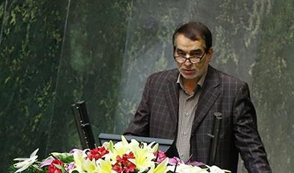 باید در صحن علنی مجلس از ادبیات فاخر استفاده شود