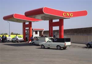 گلایه شهروندان فسا از کمبود جایگاه سوخت CNG + فیلم