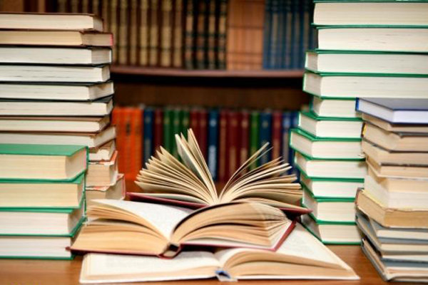 کتابخانه صنعت راه اندازی شد/ کتاب&zwnj;گردی معاون هنری وزیر ارشاد در شهر کتاب فرشته