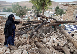 ارسال۳۸۶ کامیون کمک‌های مردمی لرستان به مناطق زلزله‌زده