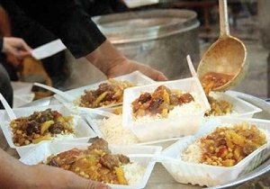 توزیع کالاهای اساسی در بین تکایای استان سمنان