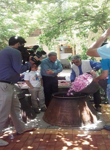موزه گلاب قمصر؛ روایتی تاریخی از گلاب گیری