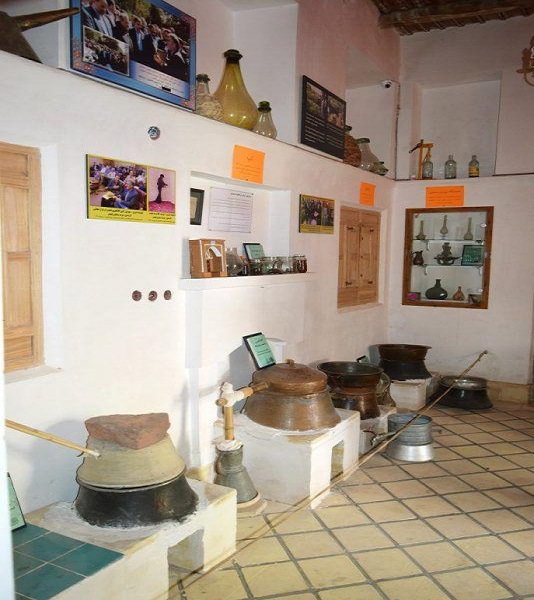 موزه گلاب قمصر؛ روایتی تاریخی از گلاب گیری