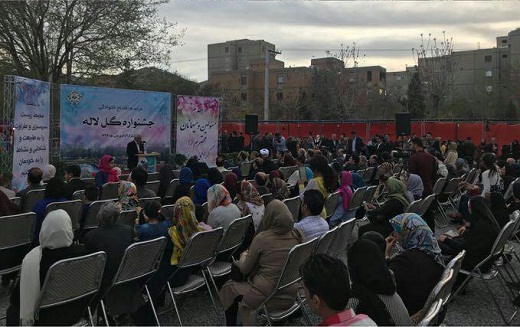 استقبال از جشنواره نوروزی گل&zwnj;های لاله در اراک +تصاویر