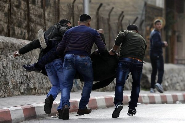 سه شهروند فلسطینی به ضرب گلوله نظامیان صهیونیست زخمی شدند