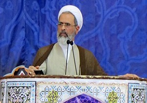 دولت و مسئولان باید به حمایت از تولید داخلی بپردازند/حجاب از ضروریات اسلام و قانون کشور است