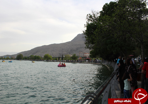 حضور بی شمار گردشگران نوروزی در کنار دریاچه زیبای کیو در خرم آباد