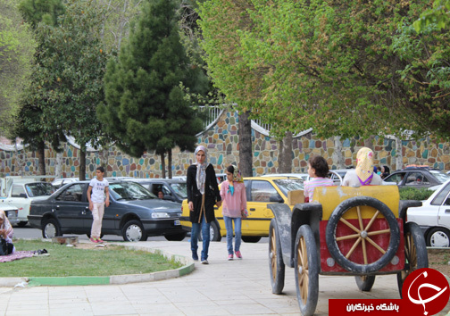 حضور بی شمار گردشگران نوروزی در کنار دریاچه زیبای کیو در خرم آباد