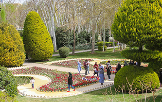 بازدید بیش از ۸۰ هزار نفر گردشگر از باغ گلهای اصفهان