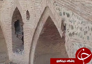 سیل به پل قیرلار کورپوسی در شهرستان ملکان خسارت وارد کرد