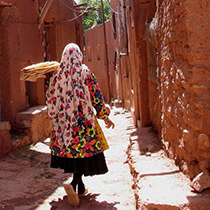 لباس نماد هویت ملی یک جامعه است