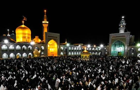 سوگواری دل دادگان ائمه اطهار(ع) در شب شهادت حضرت زینب کبری(س)