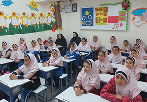 مدارس ۱۴ و ۱۵ فروردین تعطیل نیست