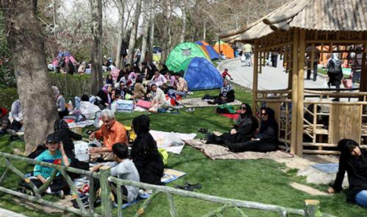 آماده سازی و تجهیز ۲۹ بوستان سطح شهر مشهد ویژه روز آشتی با طبیعت