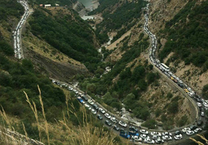 یکطرفه شدن جاده‌های چالوس و هراز /ترافیک در جاده سوادکوه روان