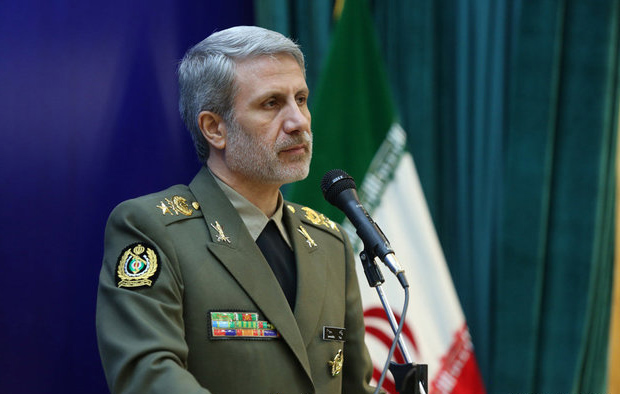 وزیر دفاع به مسکو سفر کرد