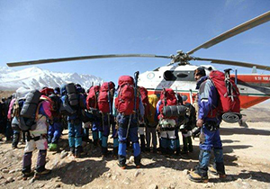انتقال سنگین‌ترین محموله از بقایای پیکر جانباختگان سانحه هواپیمای ATR72 + فیلم
