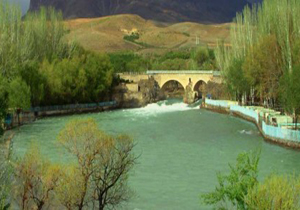 ۶۰۰ هزار گردشگر به شهرستان سامان سفر کردند