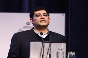 وظیفه وزارت بهداشت جلوگیری از تقاضای القایی دارو و تجهیزات پزشکی/ بحث قیمت گذاری متوقف نشده است