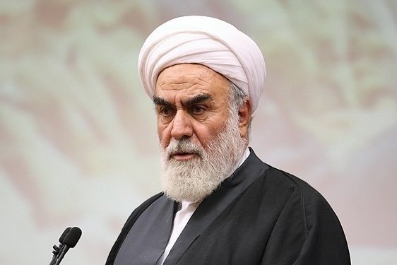  بی تفاوتی به نماز جمعه غیر قابل قبول و غیر قابل توجیح است