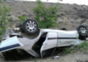 یک مصدوم در واژگونی خودرو درگلستان