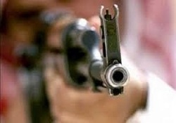 تصادف شاخ به شاخ خودروی سواری با موتورسیکلت + فیلم