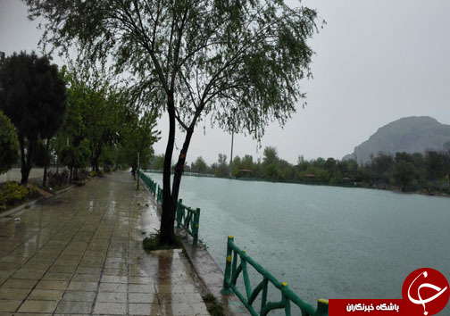 تصـاویر بارش باران بهاری در شهر خرم آباد