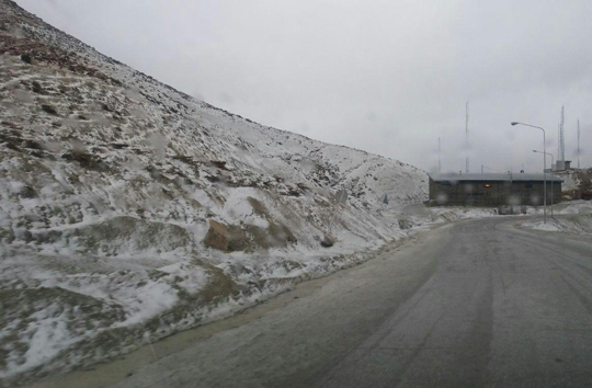 تصویری زیبا از بارش برف بهاری در گردنه چری تصویری زیبا از بارش برف بهاری در گردنه چری