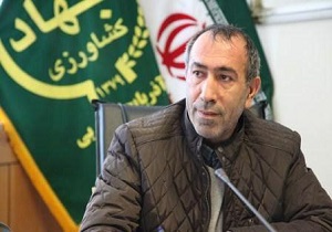 مبارزه با آفات ملخ در بیش از ۴ هزار هکتار از اراضی آذربایجان غربی