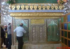 بقعه امامزاده زید بن علی (ع) خرم‌آباد غبارروبی شد