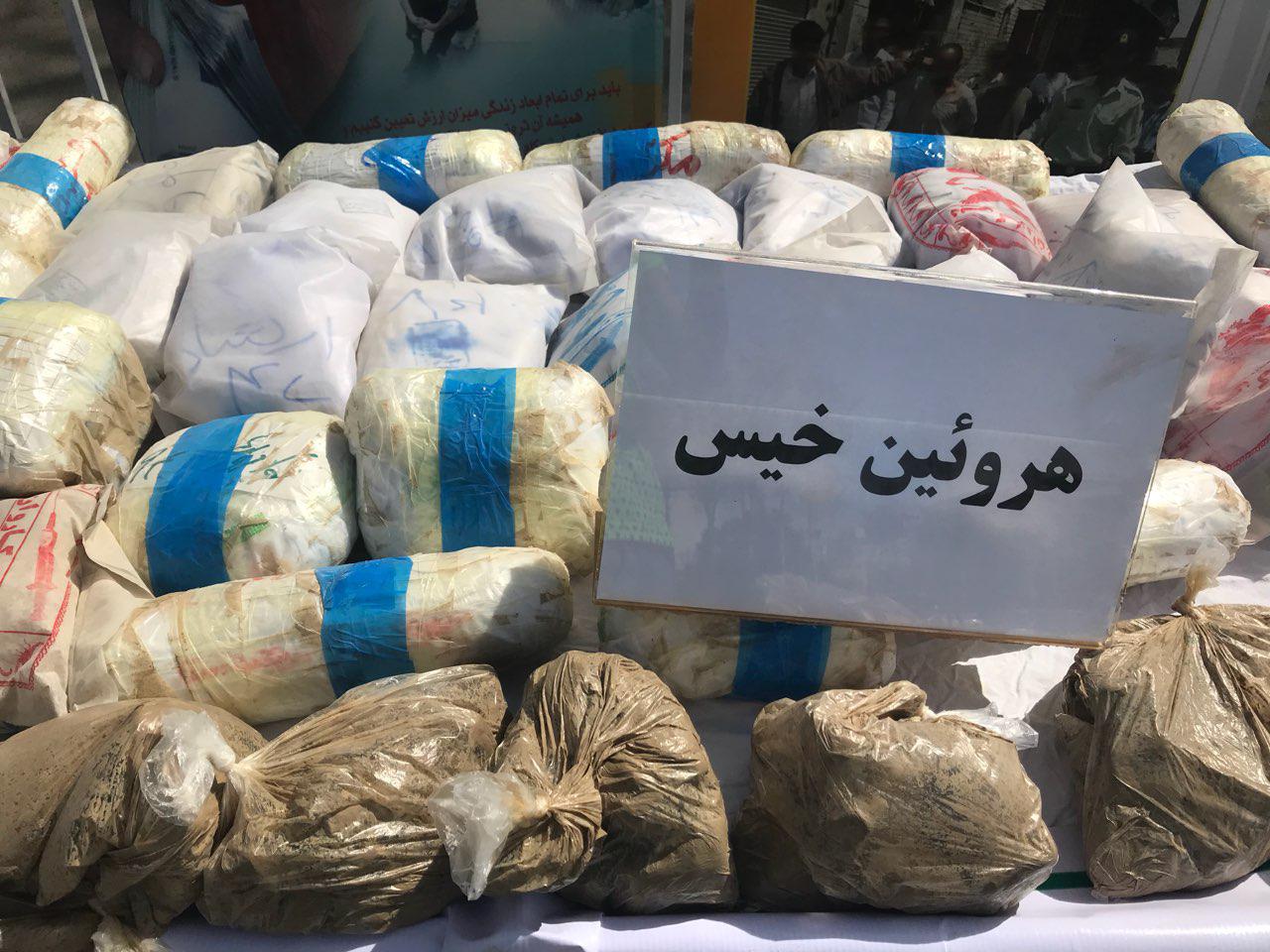 دستگیری 322 خرده فروش موادمخدر و 398 معتاد متجاهر+ عکس