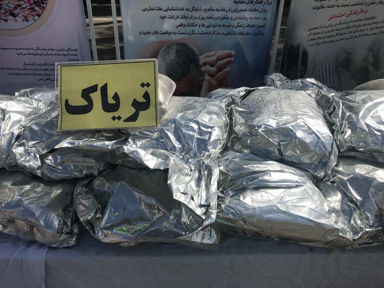 دستگیری 322 خرده فروش موادمخدر و 398 معتاد متجاهر+ عکس