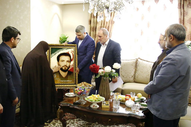 نخستین جلسه دیدار و قدردانی از خانواده شهدای بزرگوار در سال 97 برگزار شد
