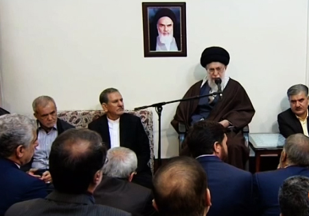 بیانات رهبر انقلاب در دیدار جمعی از مدیران و مسئولان نظام + فیلم
