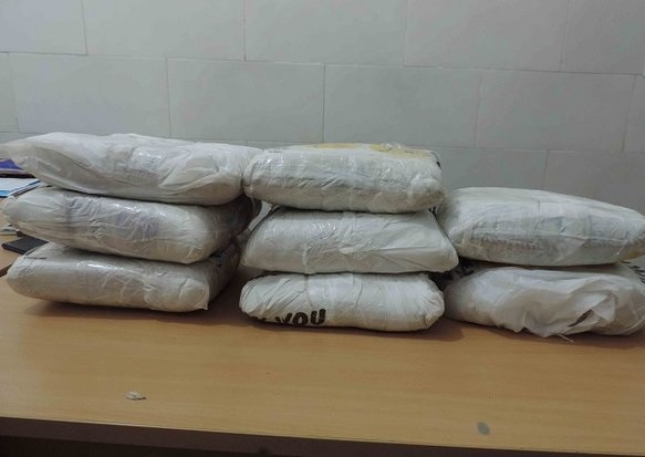 کشف ۲۰ کیلوگرم تریاک و دستگیری ۳ نفر قاچاقچی در دشتی