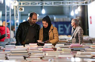 نمایشگاه کتاب اصفهان برگزارمی شود