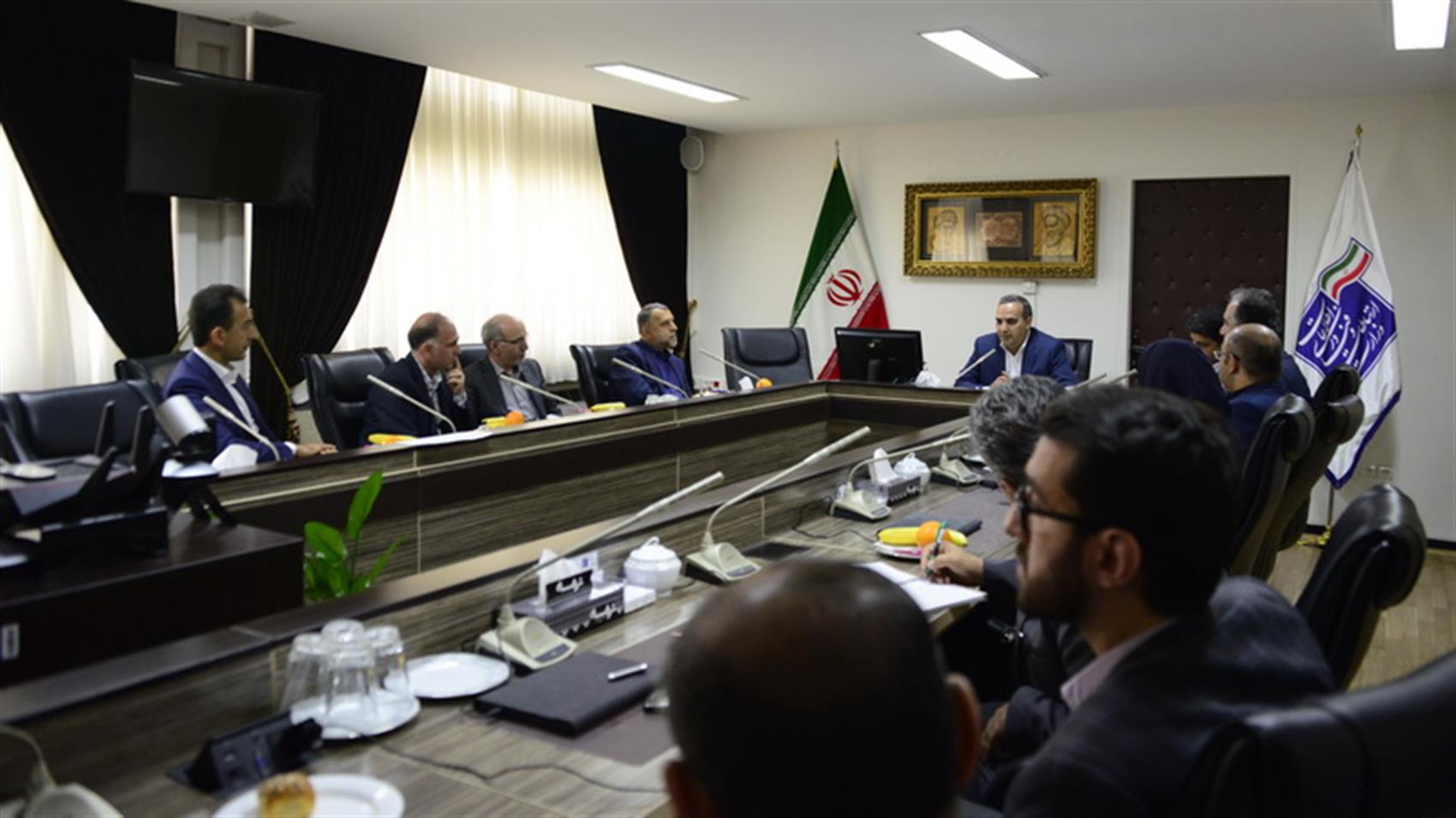 بررسی راهکارهای توسعه ارتباطات و فناوری اطلاعات استان تهران