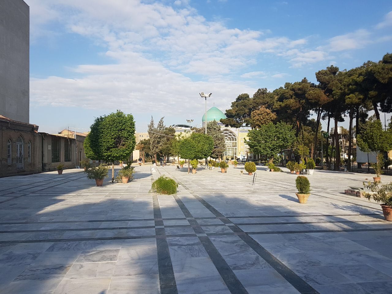 خبر خوش برای زائران امامزاده عبدالله (ع) / بهسازی صحن جنوبی تا ۱۰ روز دیگر تمام می&zwnj;شود