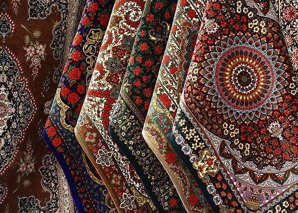 صادرات سالانه ۲۰ میلیون دلار فرش دستباف از آذربایجان غربی