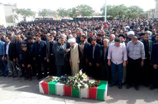 تشییع پیکر مطهر شهید «مهدی دهقان‌یزدلی» در کاشان