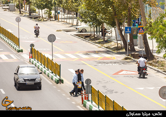 توقیف و جریمه در انتظار موتورسیکلت هایی که از خط ویژه عبور می کنند