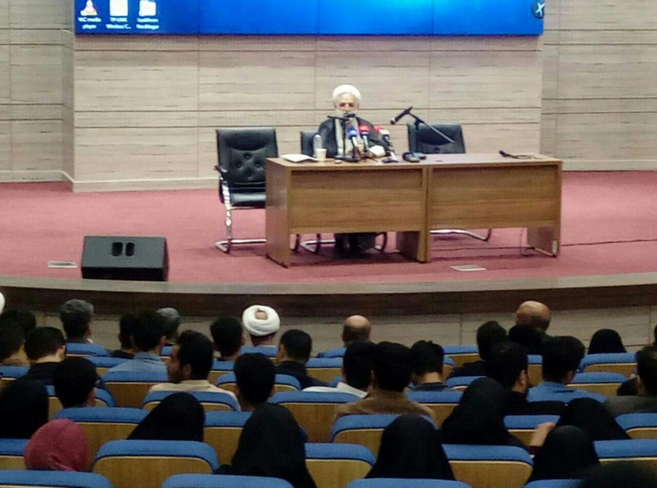 بیان برخی از مسائل پرونده ها به دلیل حفظ حریم شخصی امکان پذیر نیست/درباره حکمت پرونده احمدی‌نژاد نمی‌توانم سخن بگویم/پرونده برادر معاون اول رئیس جمهور نیز از پرونده های سنگین مالی است