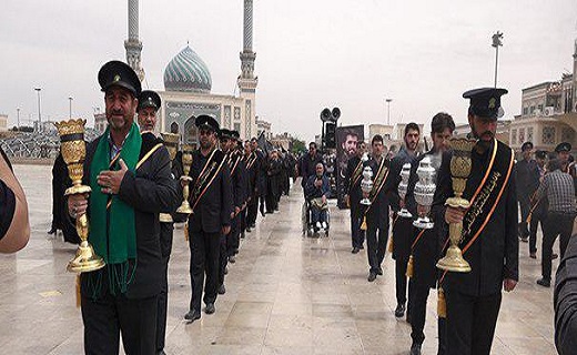 بدرقه با پیکر شهید مدافع حرم در قم